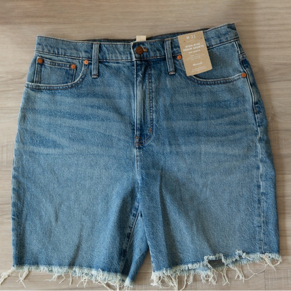 MADEWELL High-rise denim shorts (mid length) size 31 - Picture 4 of 11